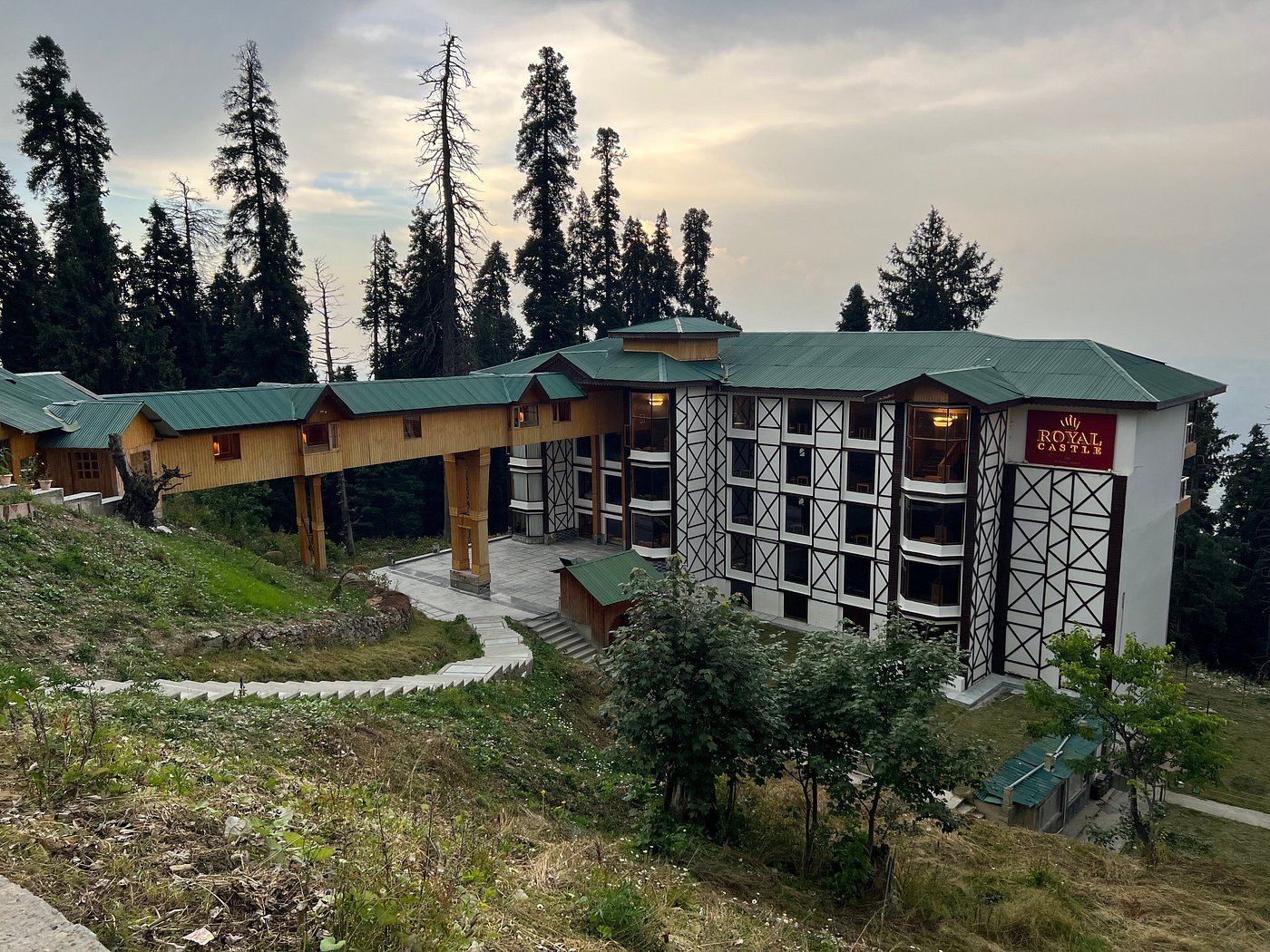 Gulmarg 4 Nights 5 Days Luxury Itinerary