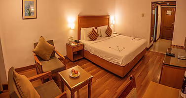 Abad Plaza Hotel | MG Road Kochi, Kochi